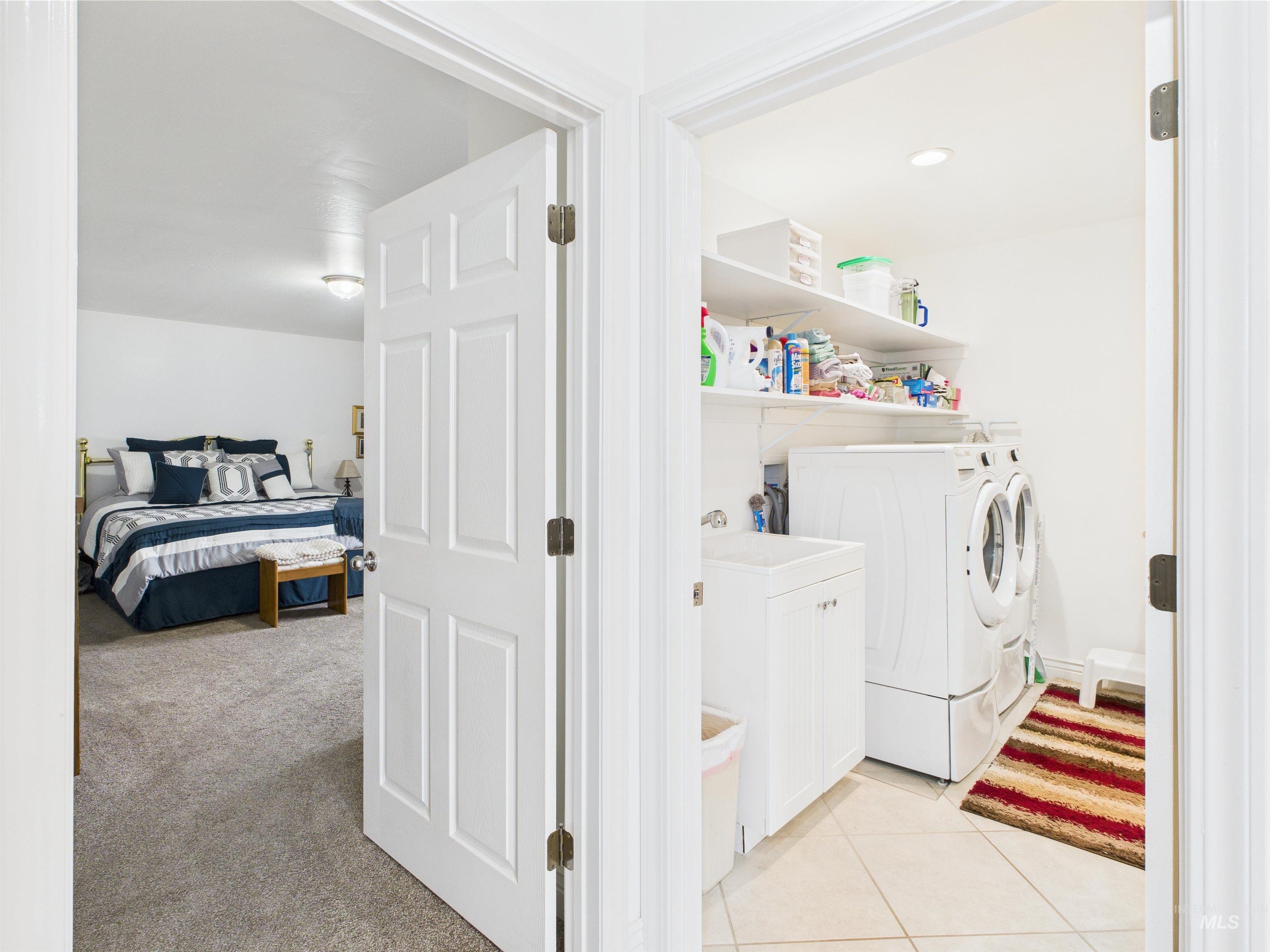 11 N 3rd West Street