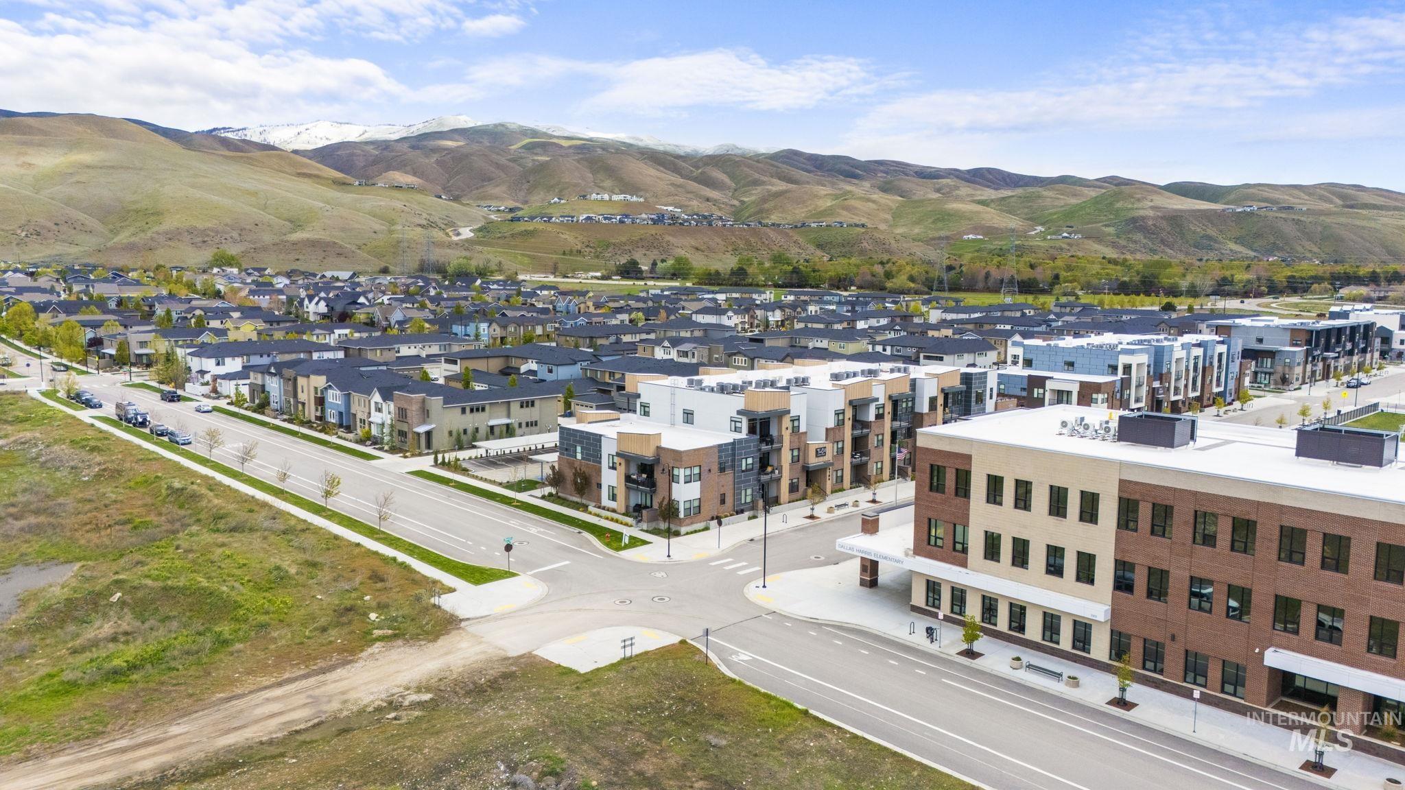 4184 E Haystack St Unit: 206