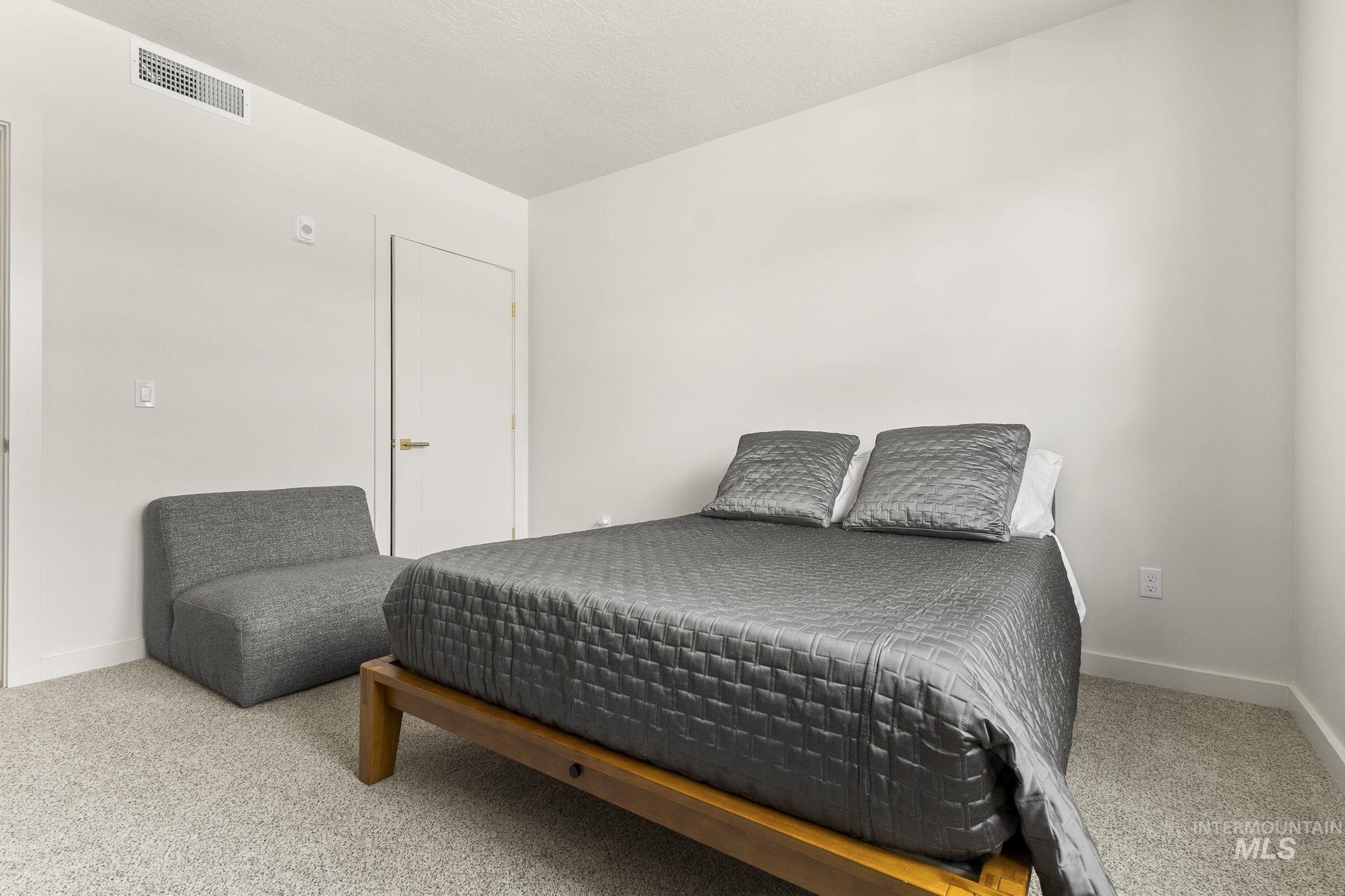 4184 E Haystack St Unit: 206