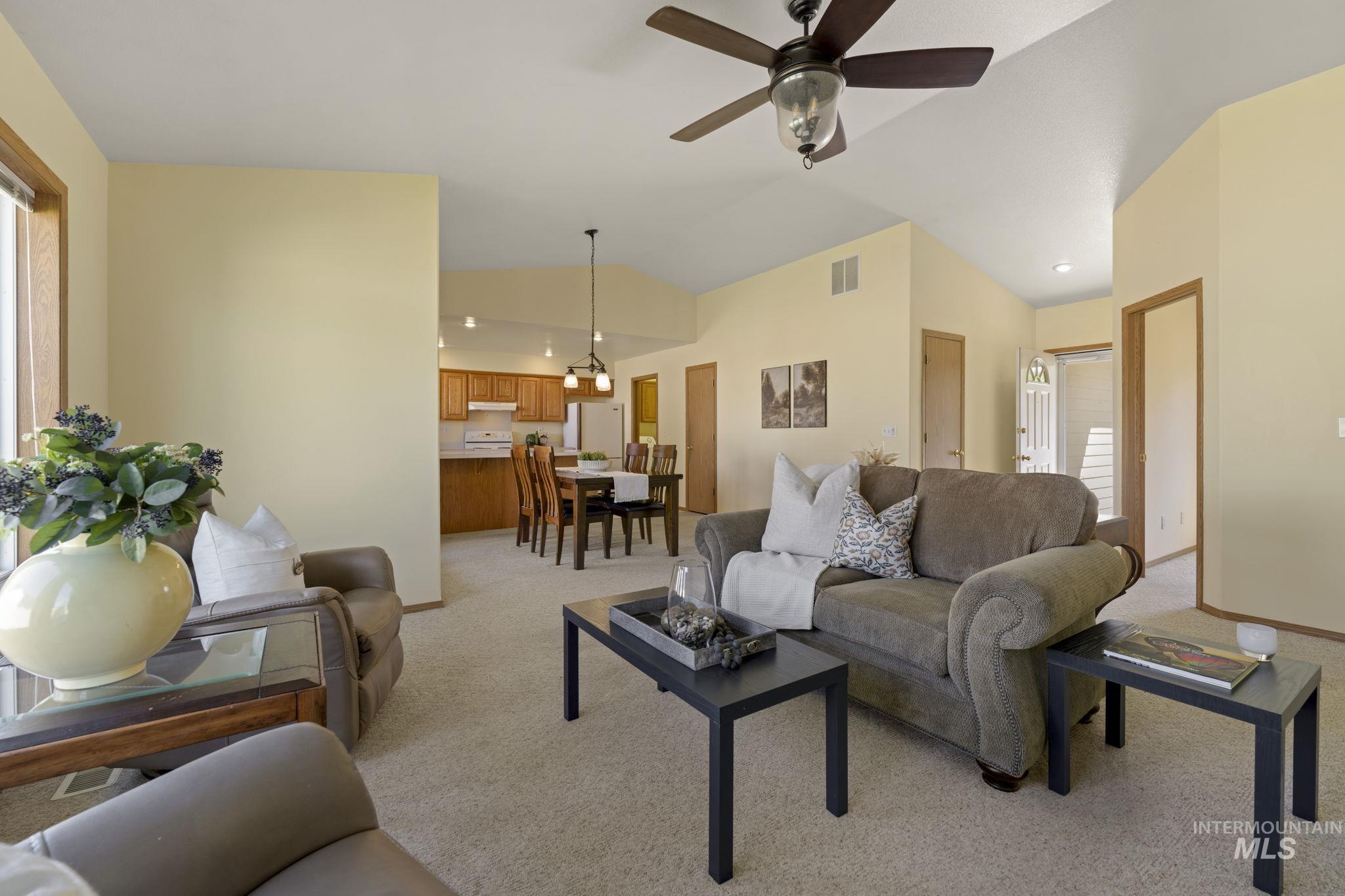 3114 Sunridge Dr