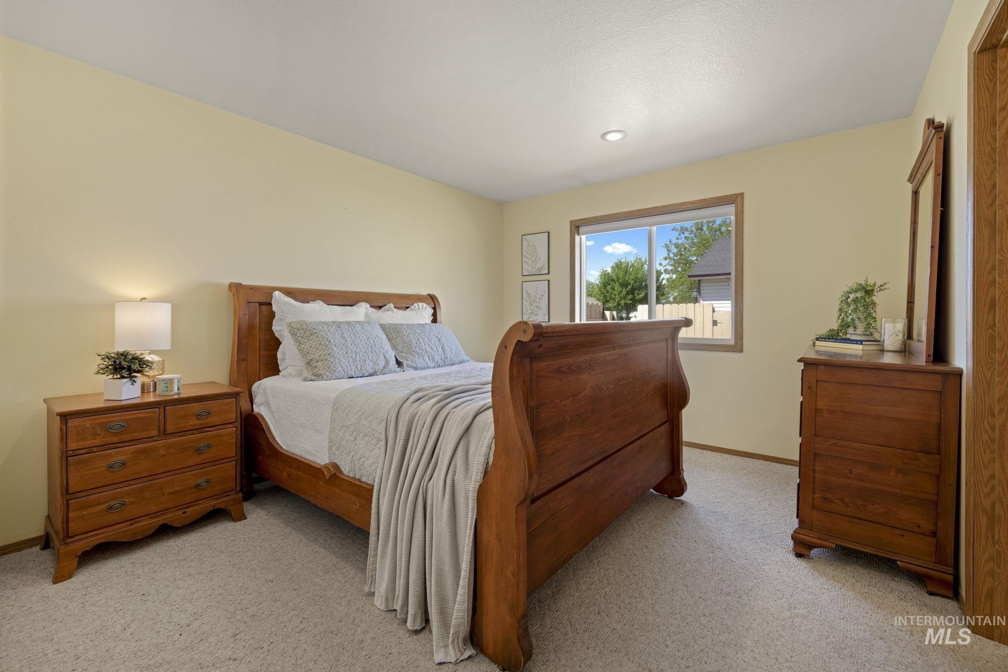 3114 Sunridge Dr