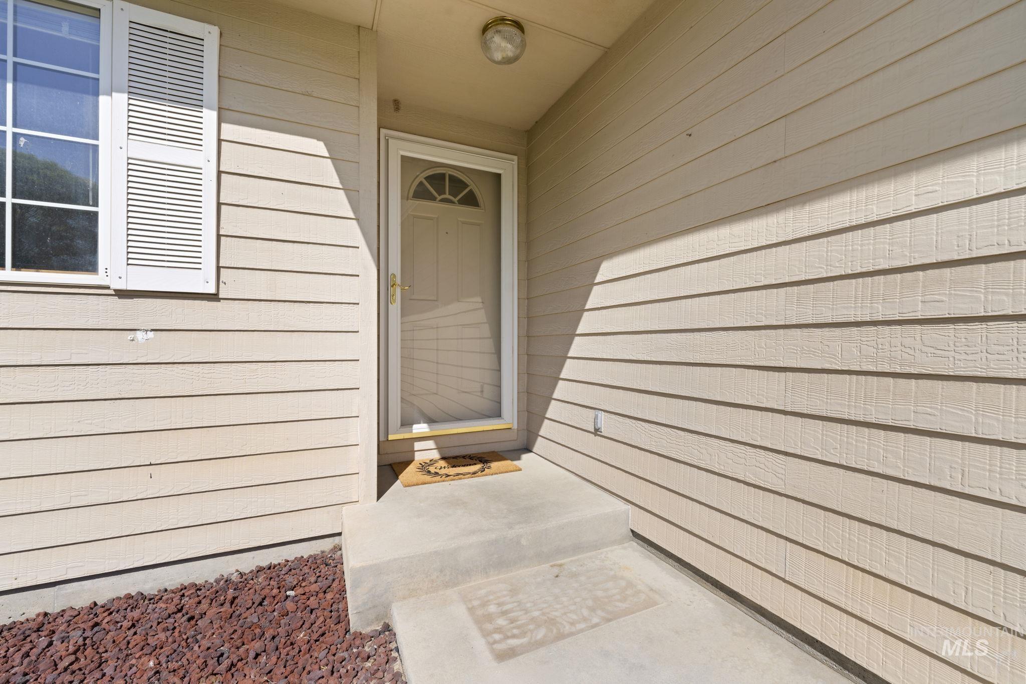 3114 Sunridge Dr