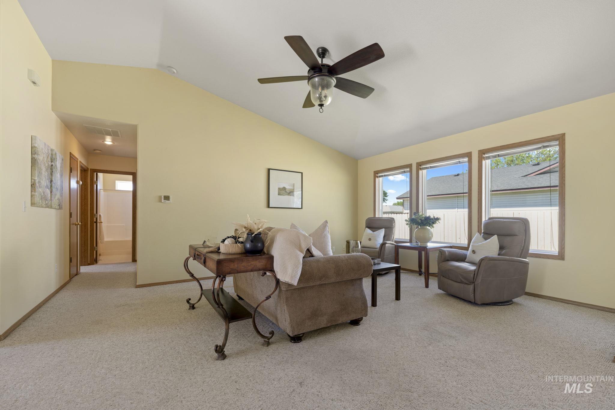 3114 Sunridge Dr