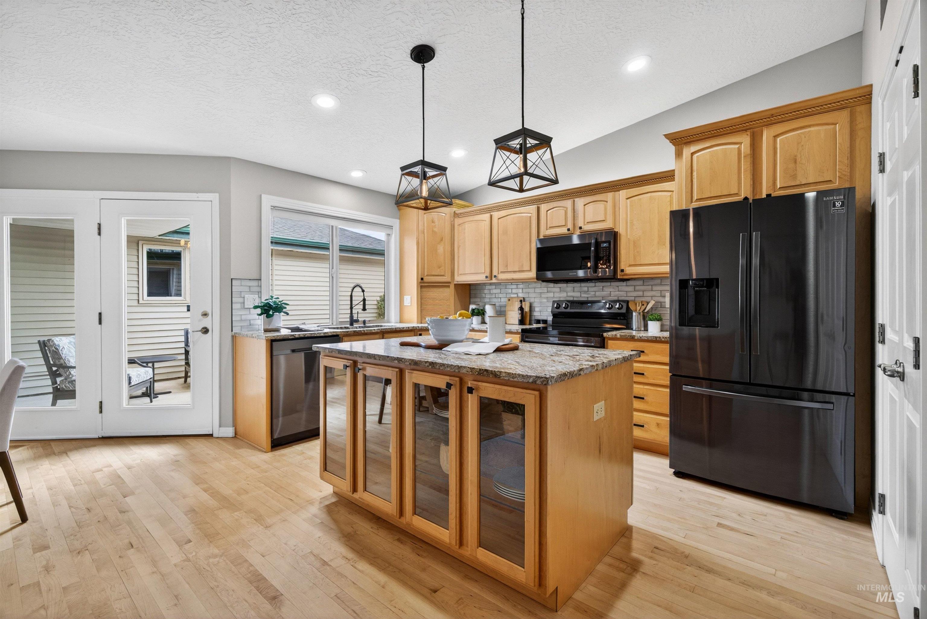 4023 N Bayou Lane