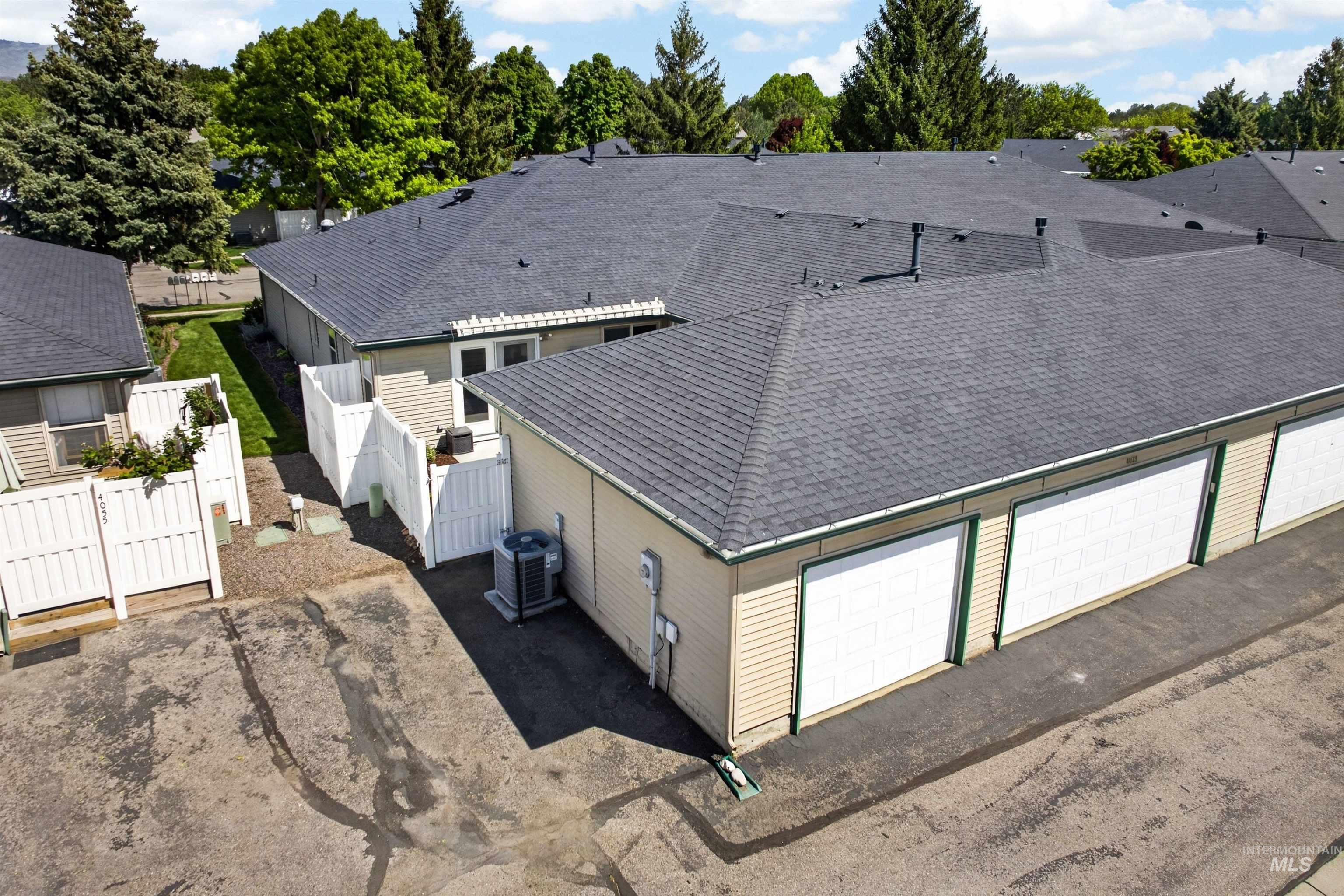 4023 N Bayou Lane