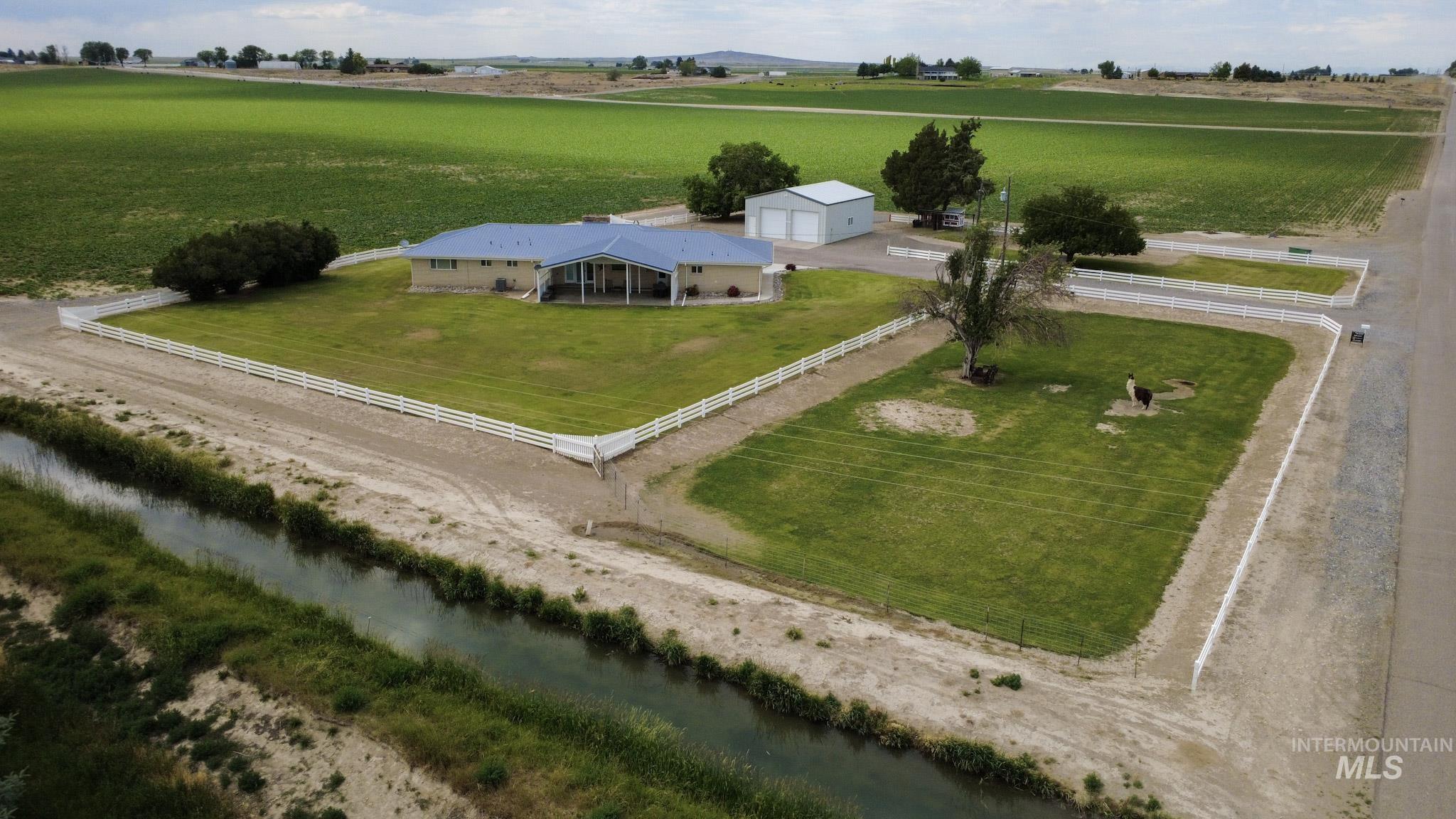 253 N 700 West