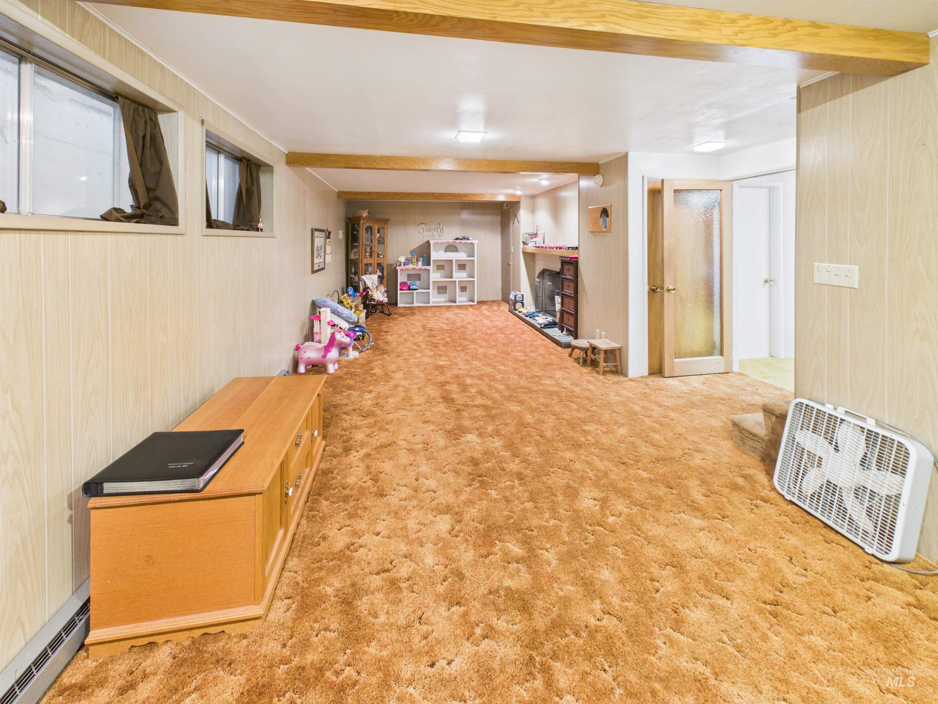 253 N 700 West