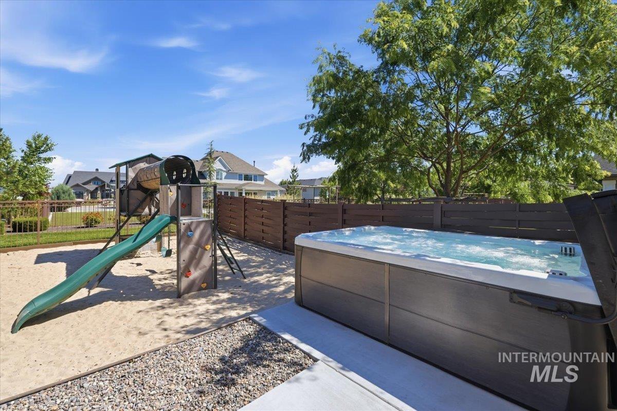 4522 W Sugar Tree Dr.