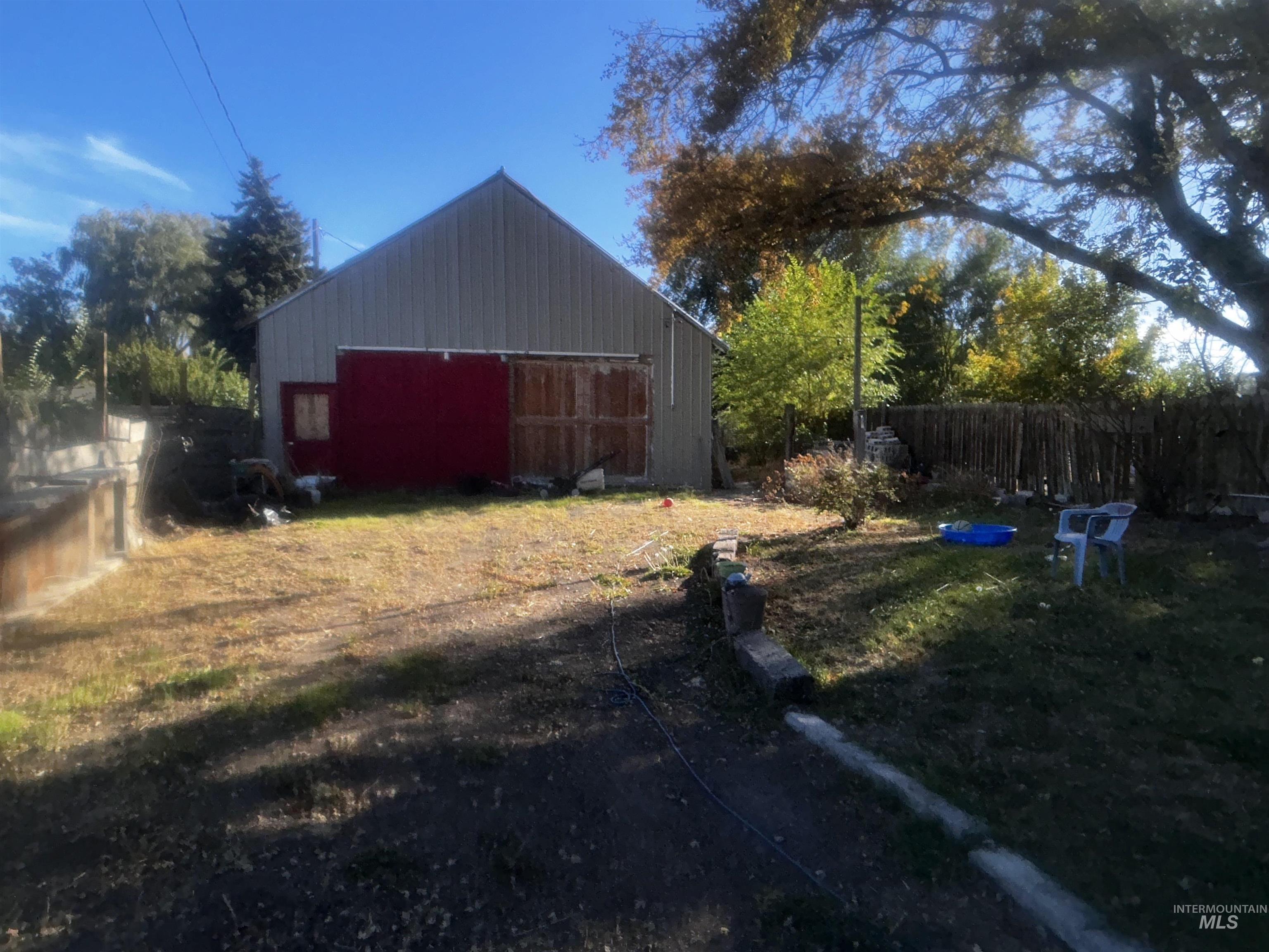 125 E 6th