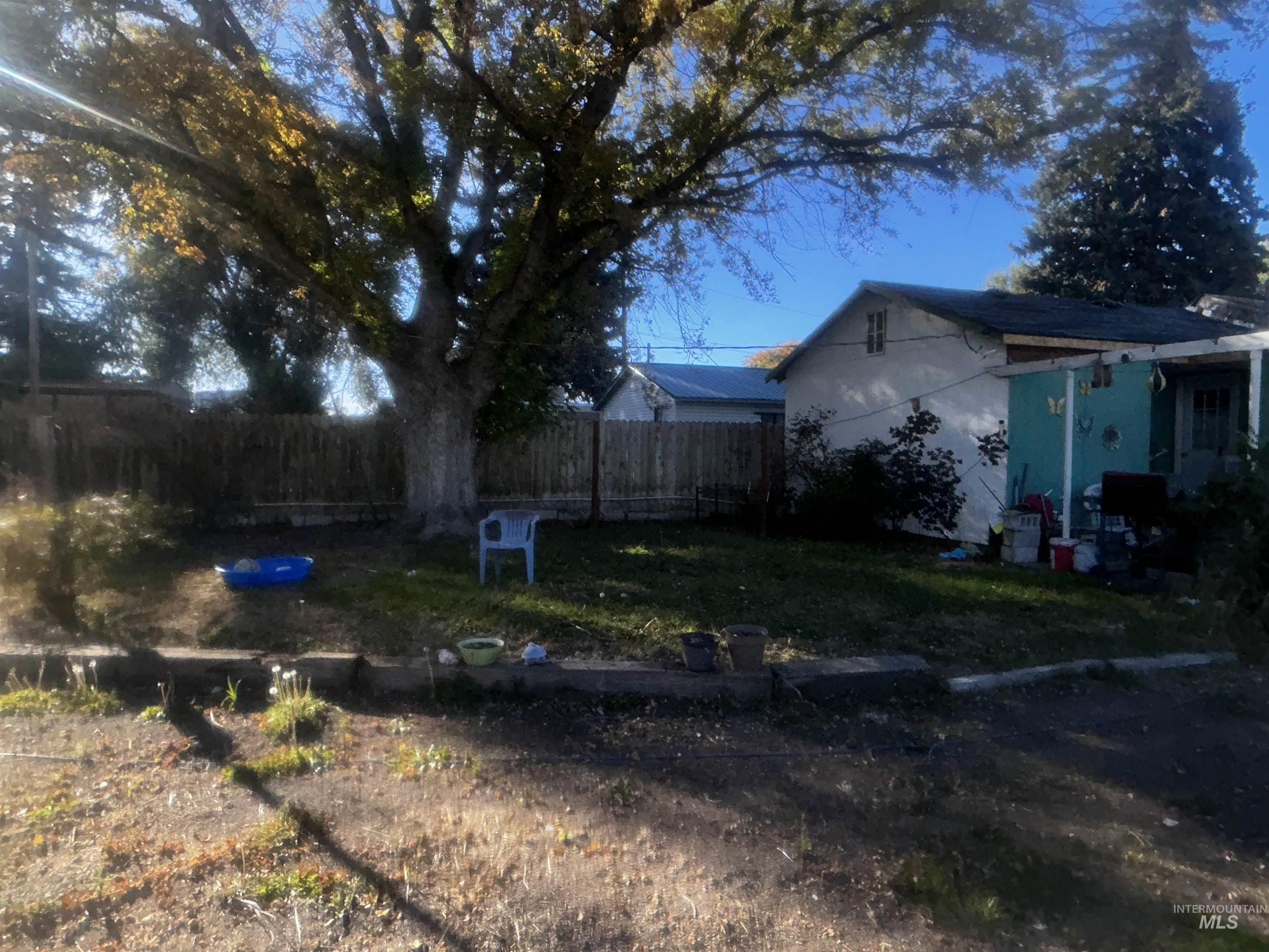 125 E 6th