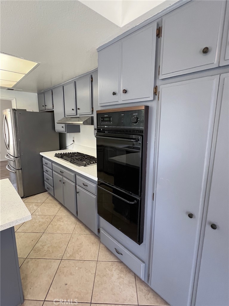 4533 Pleasant Street