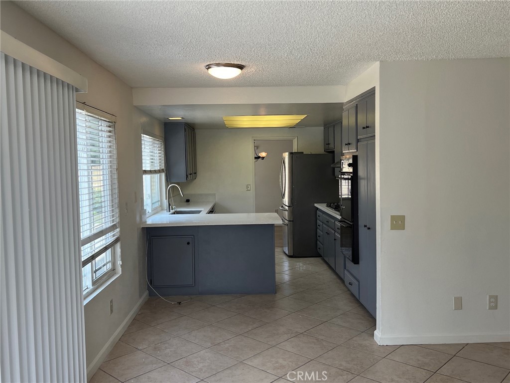 4533 Pleasant Street