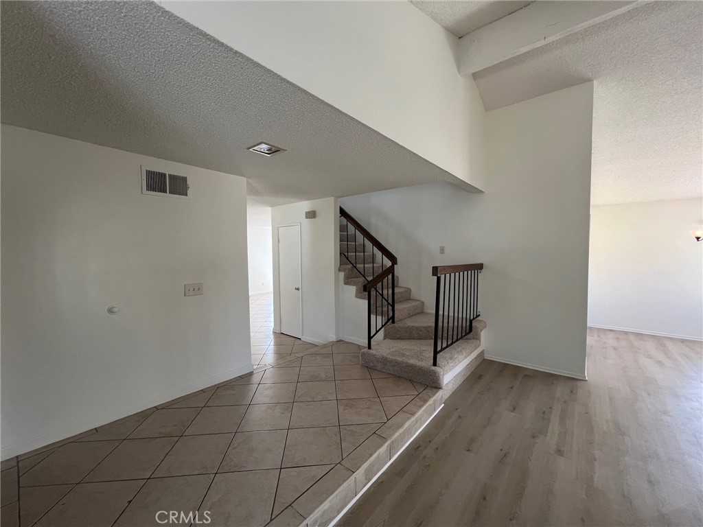 4533 Pleasant Street