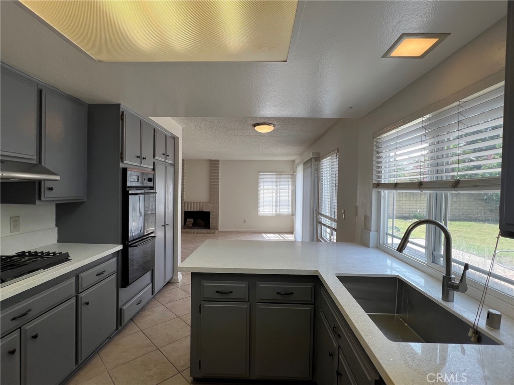 4533 Pleasant Street