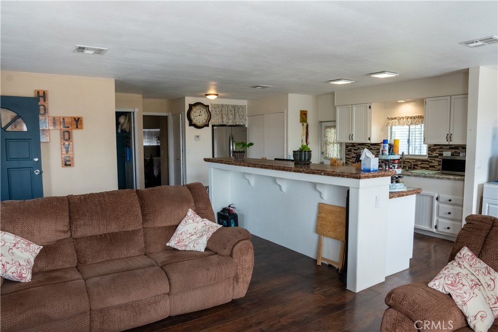1350 San Bernardino Road 82
