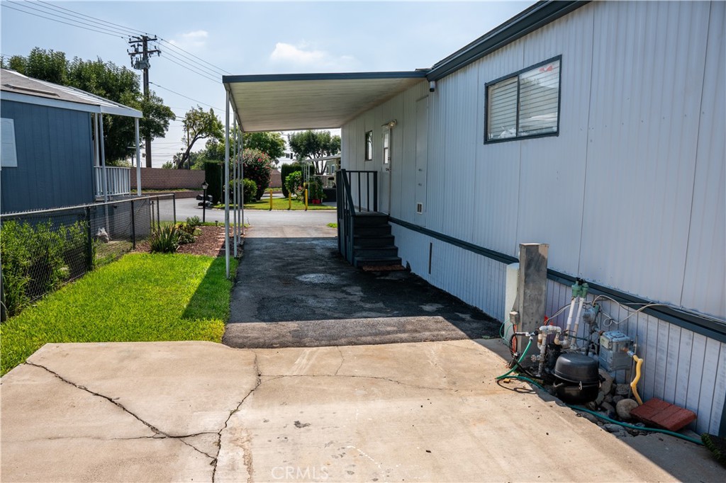 1350 San Bernardino Road 82