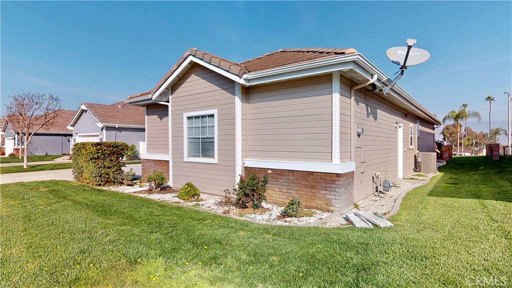 1742 Morning Dove Lane