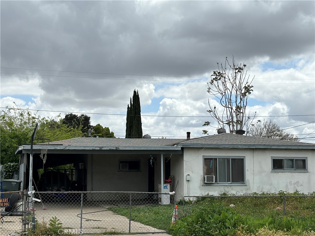 1445 S Sultana Ave