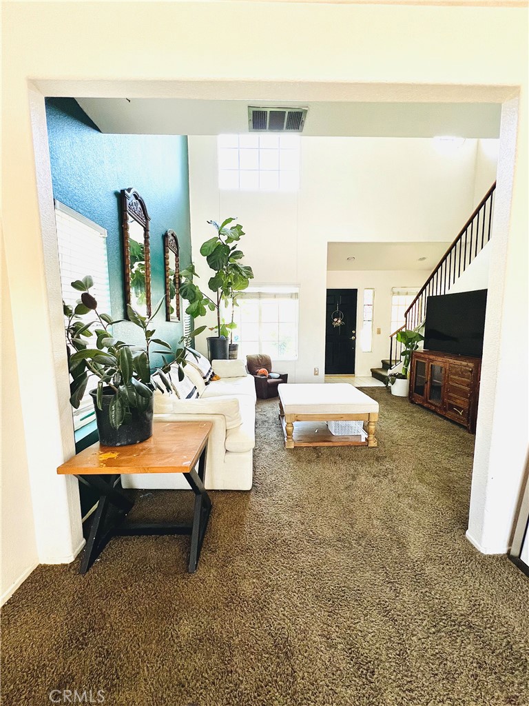 1615 Ravenswood Road