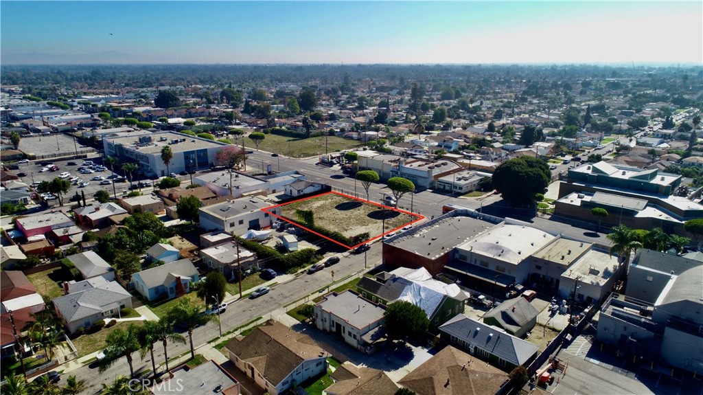 801 E Compton Blvd
