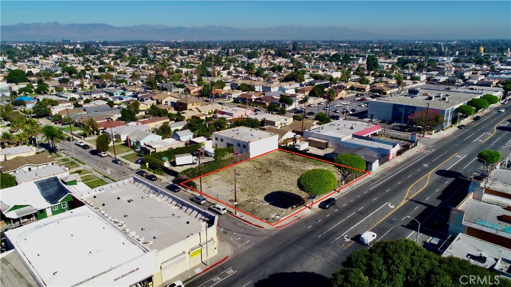 801 E Compton Blvd