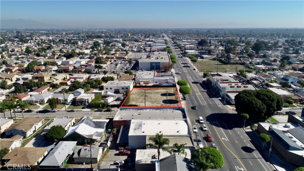801 E Compton Blvd