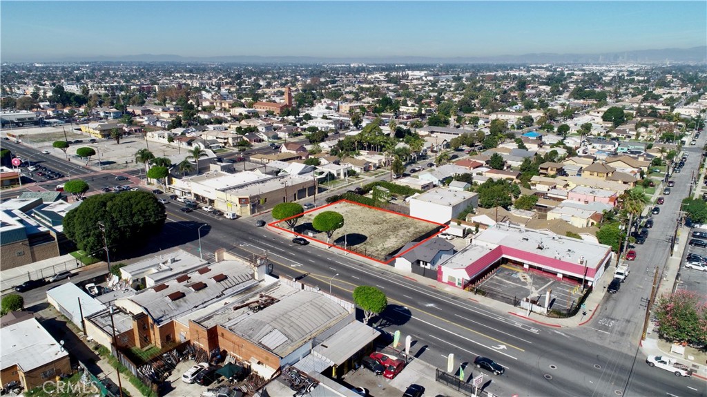 801 E Compton Blvd