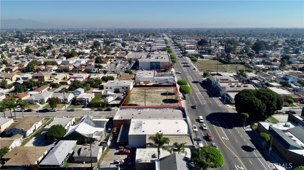 801 E Compton Blvd