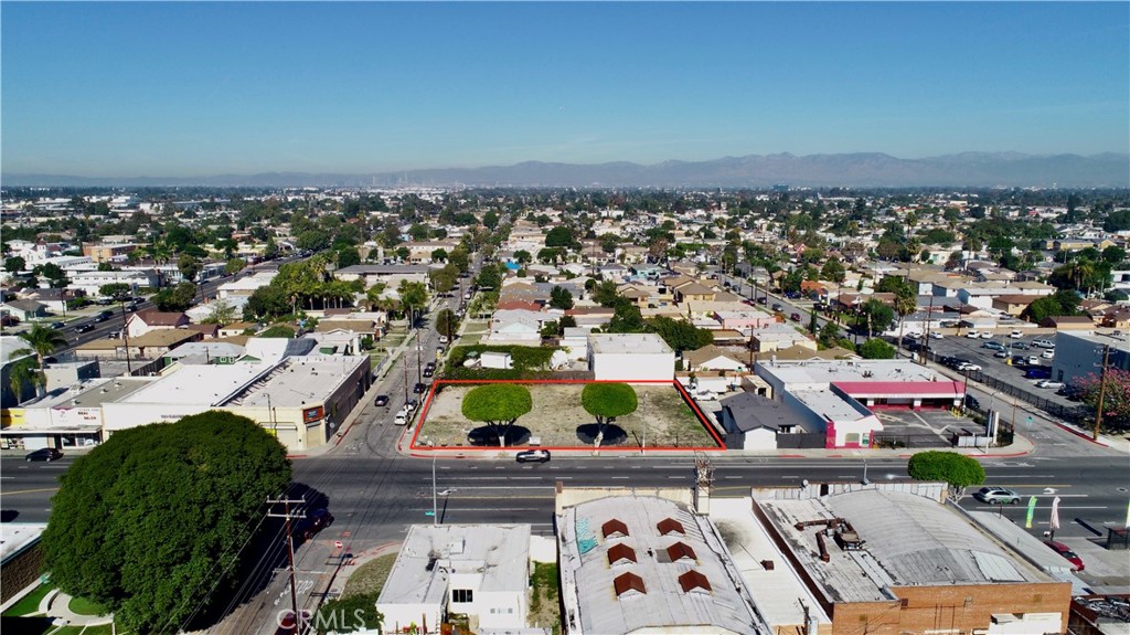 801 E Compton Blvd