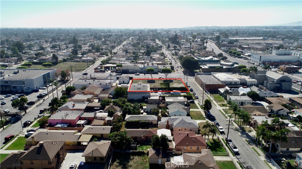 801 E Compton Blvd
