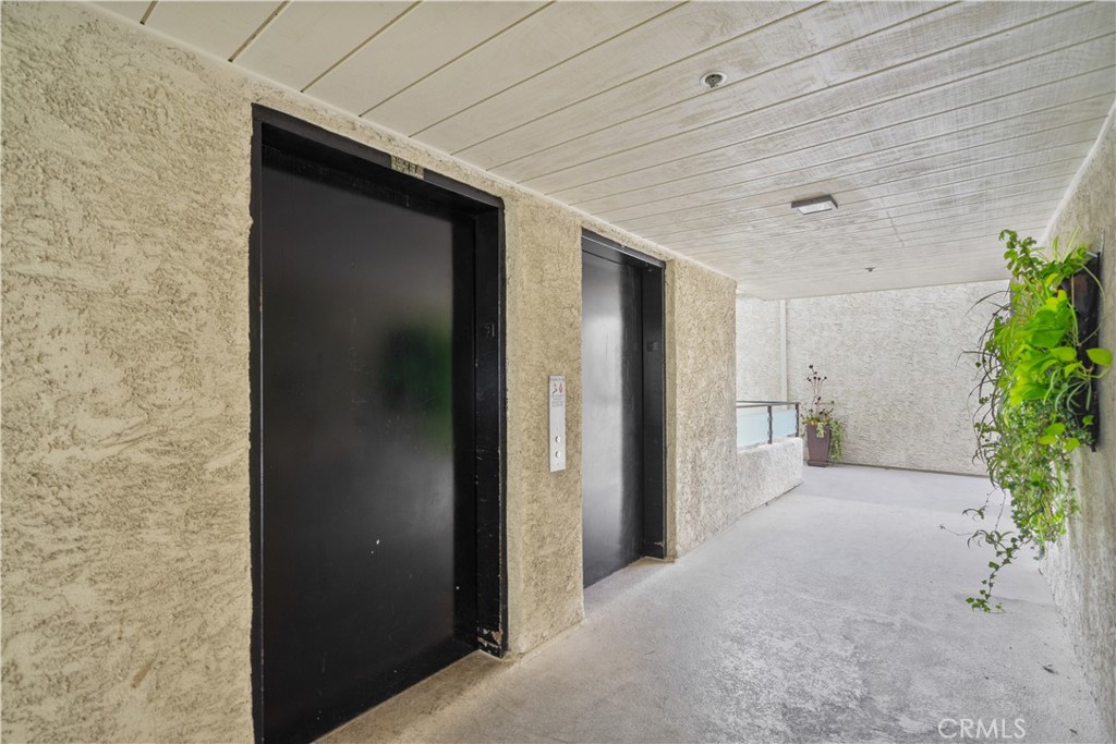 1900 Vine Street 309