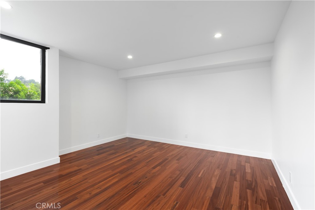 1900 Vine Street 309