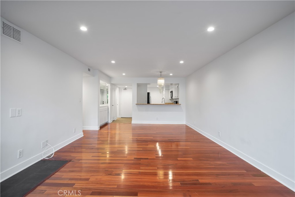 1900 Vine Street 309