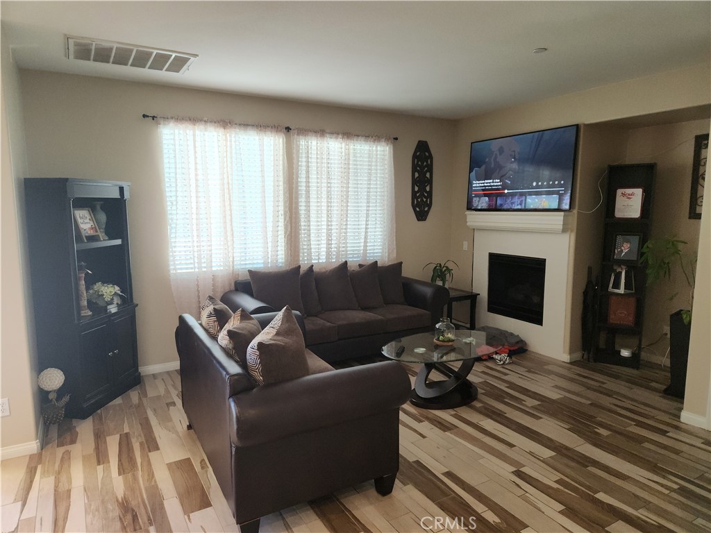 15827 Cortland Avenue