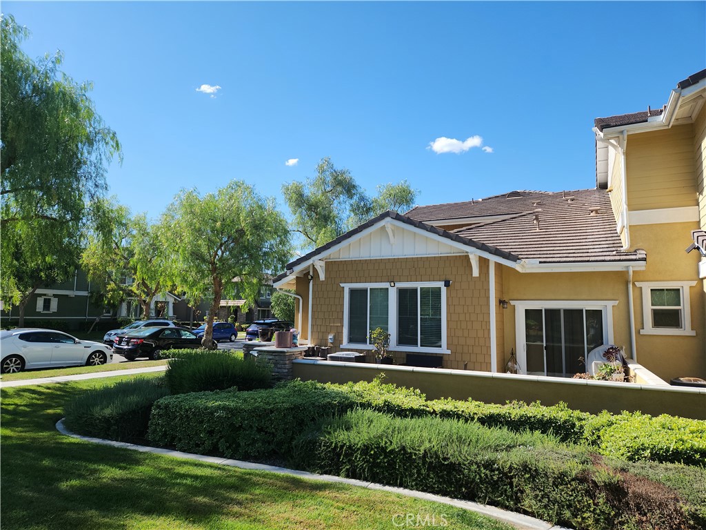 15827 Cortland Avenue