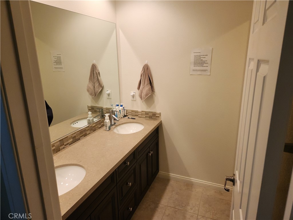 15827 Cortland Avenue