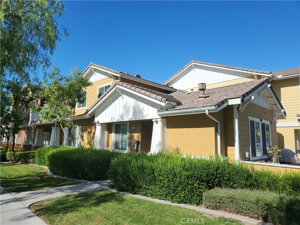 15827 Cortland Avenue