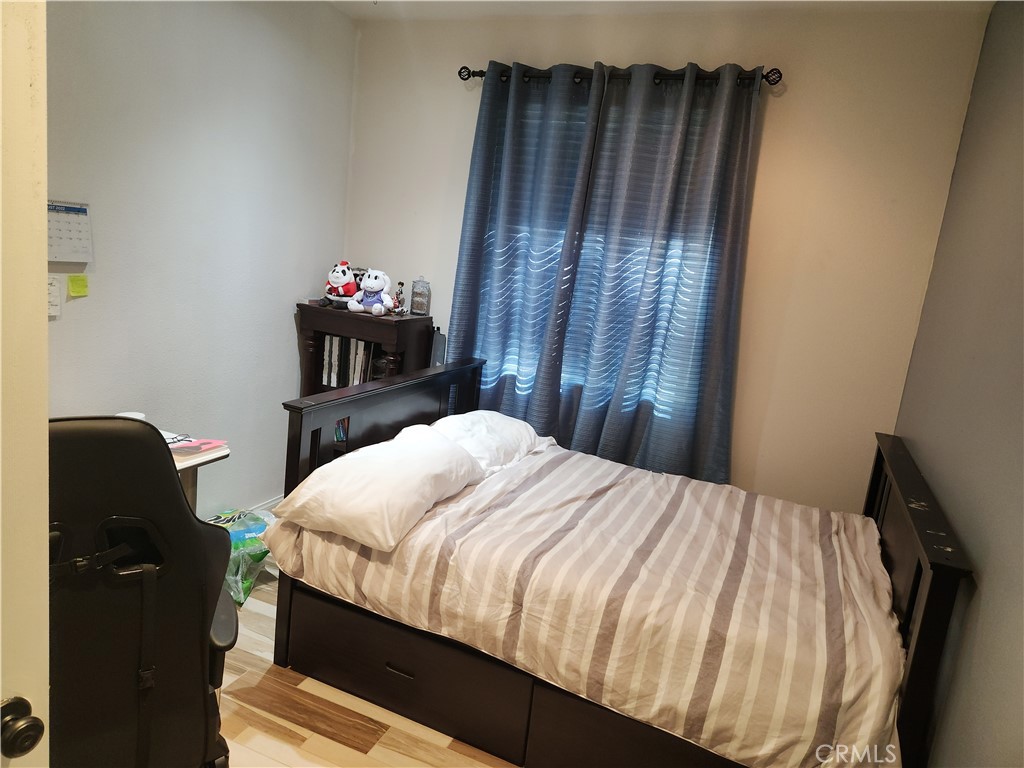 15827 Cortland Avenue