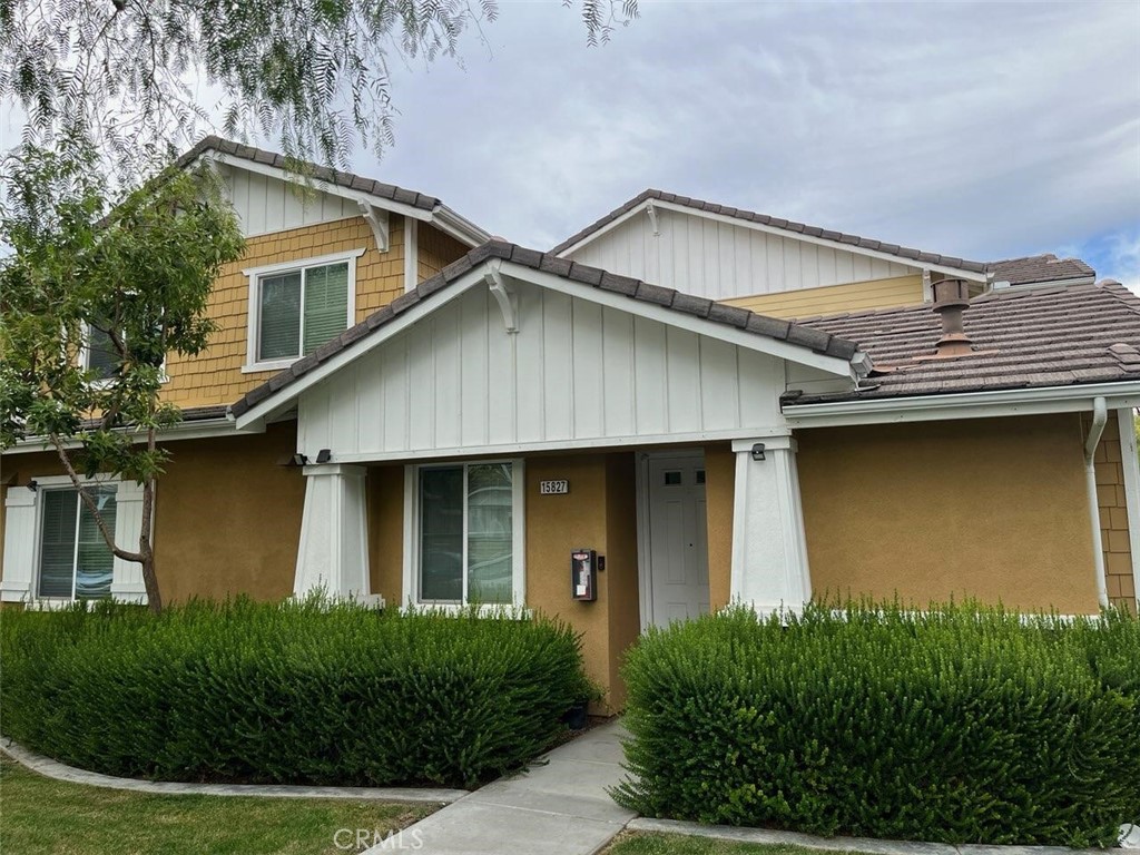 15827 Cortland Avenue