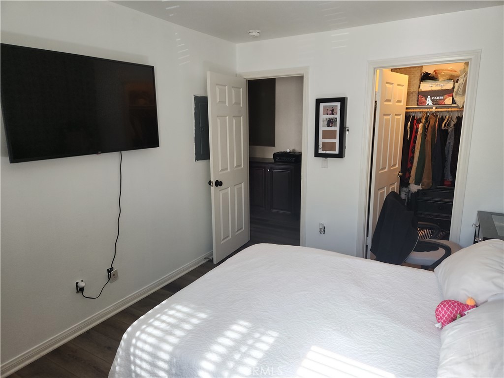 15827 Cortland Avenue