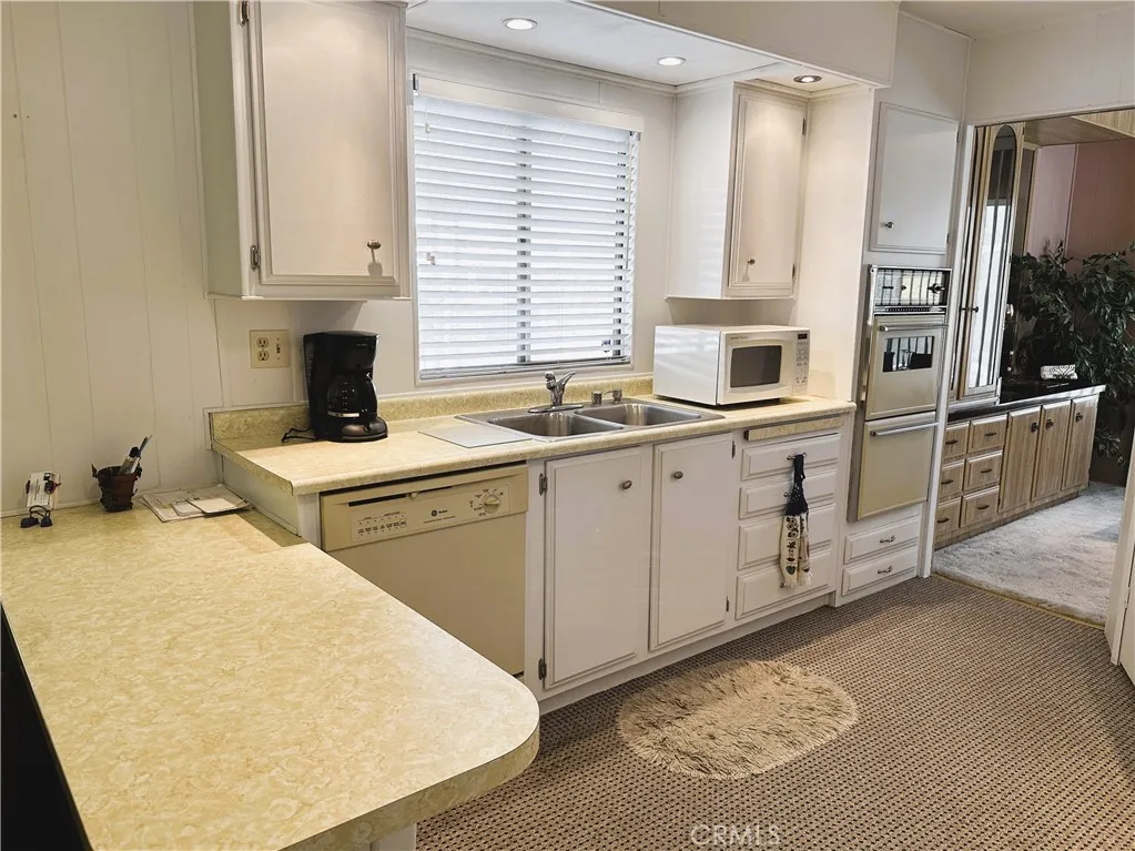 43155 Portola # 105