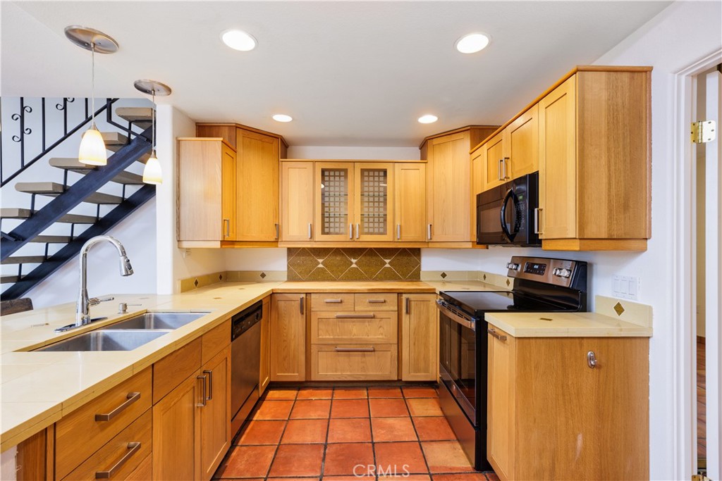 1422 Everton Pl