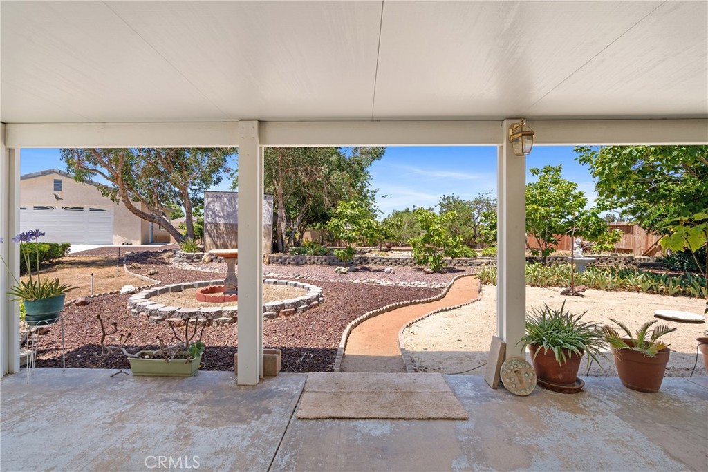 15176 Farmington Court