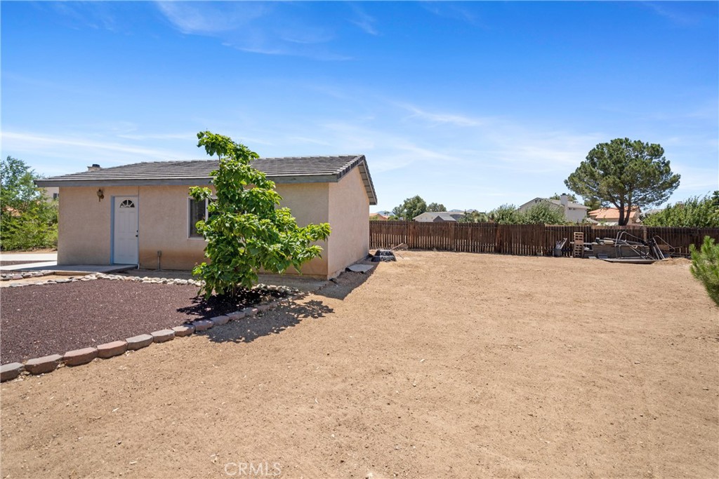 15176 Farmington Court