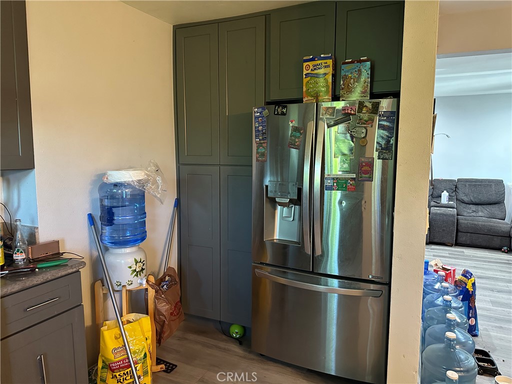 2546 N California Street