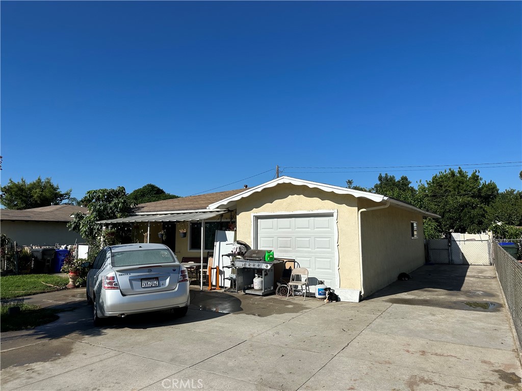 2546 N California Street