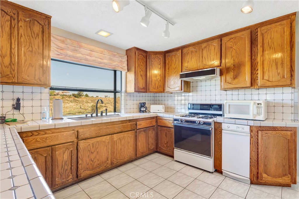 8384 Highland Court 201