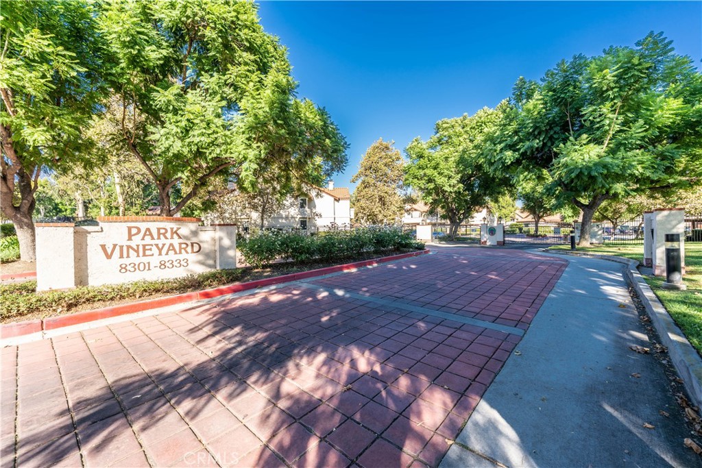 8301 Vineyard Avenue 3