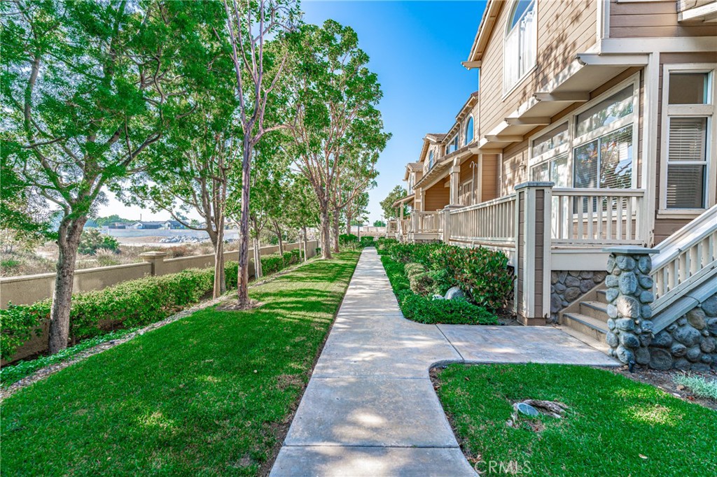 514 N Pageant Drive B