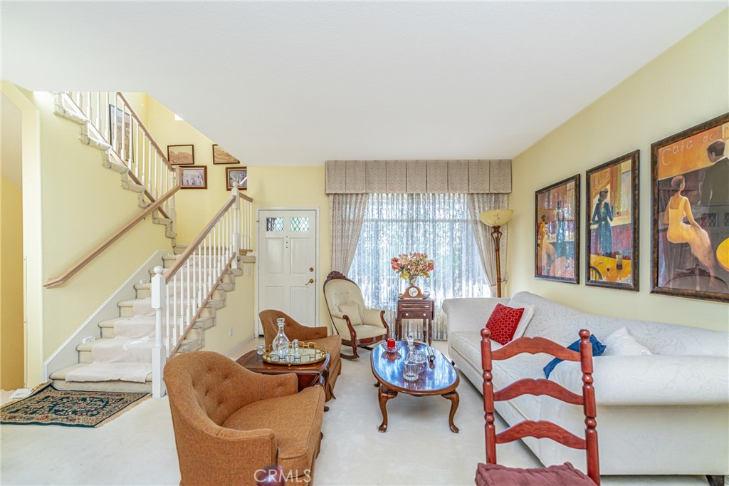 514 N Pageant Drive B